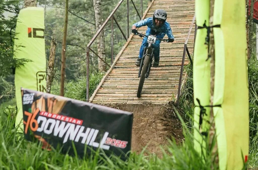 Beranda downhill-bukit-klangon-desa-wisata-klangon